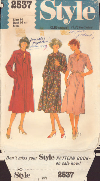Style 2537 Sewing Pattern, Dress, Size 14, Cut, Complete