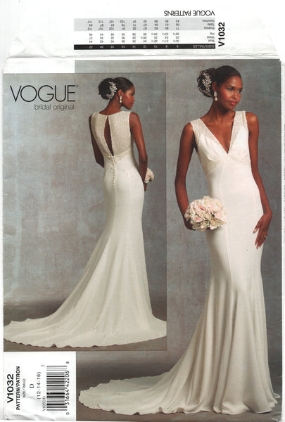 Vogue 1032 Close Fitting, Floor Length Mermaid Bridal Gown, Partially Patterns Central Vogue 1032 Close Fitting, Floor Length Mermaid Bridal Gown, Partially Patterns Central
