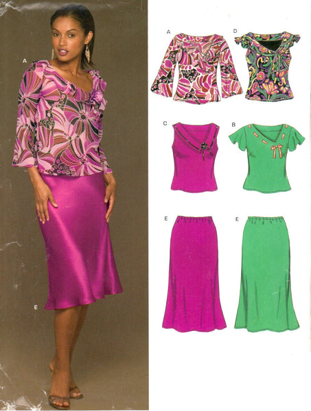 New Look 6438 Long or Short Sleeve Top with Angled Neckline and Slightly Flared Skirt, Uncut, Factory Folded, Sewing Pattern Size 8-18