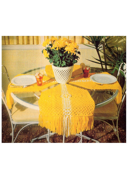Vintage 70s Lace Tablecloth in Macrame Instant Download PDF 2 pages